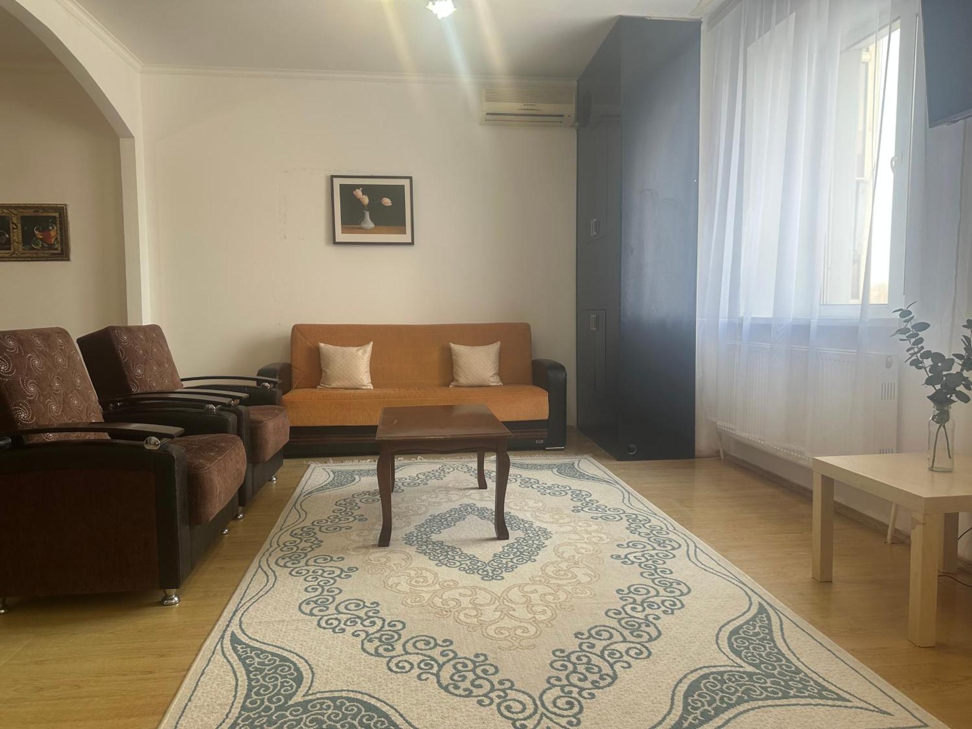 Уютная Рядом С Парком Uralsk Exterior foto